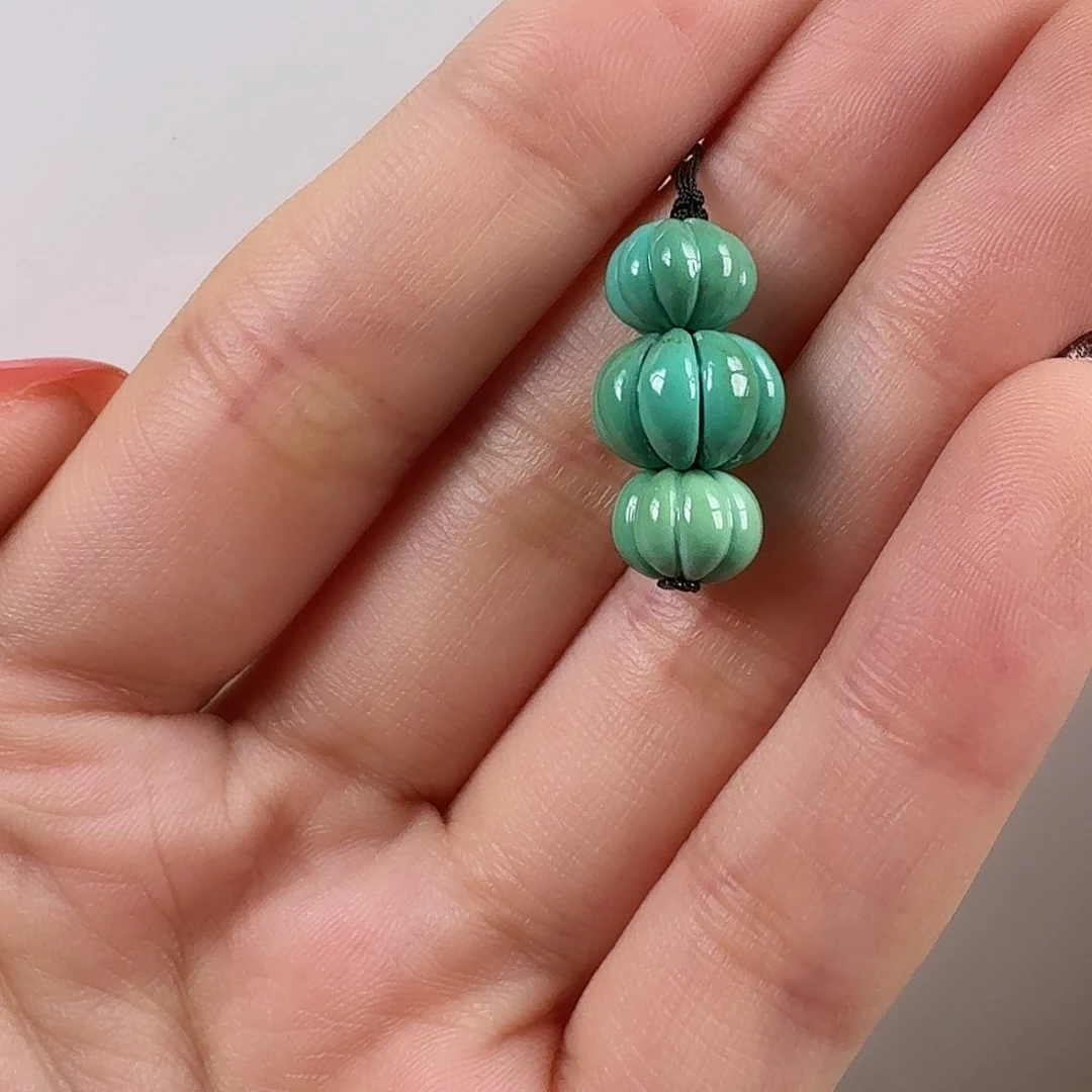 绿松石未镶嵌挂件