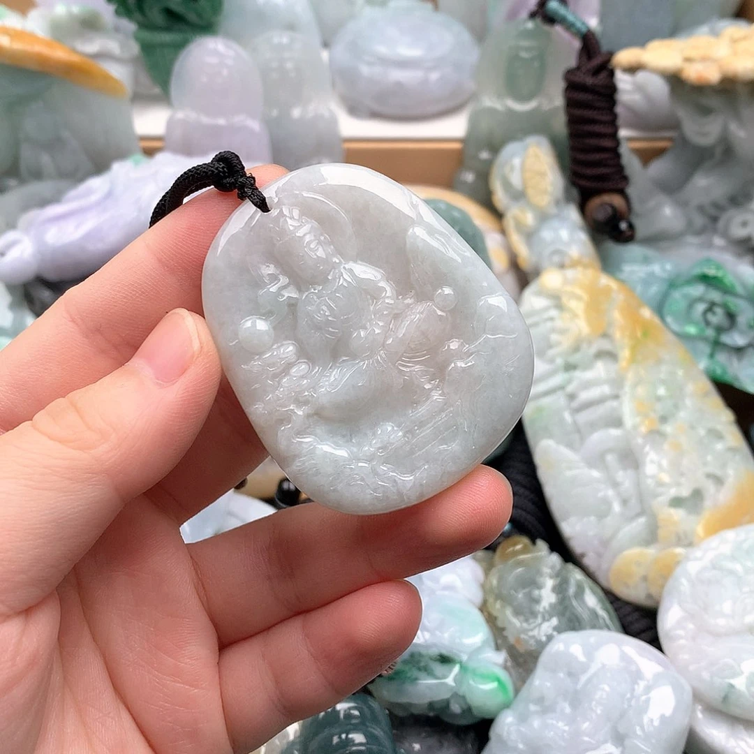 吊坠(不含链)未镶嵌翡翠