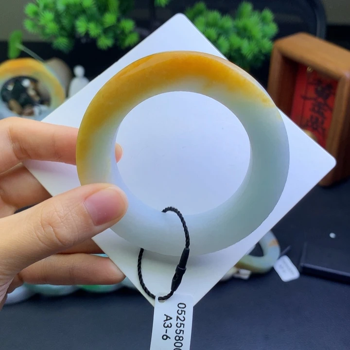 定制翡翠手镯未镶嵌