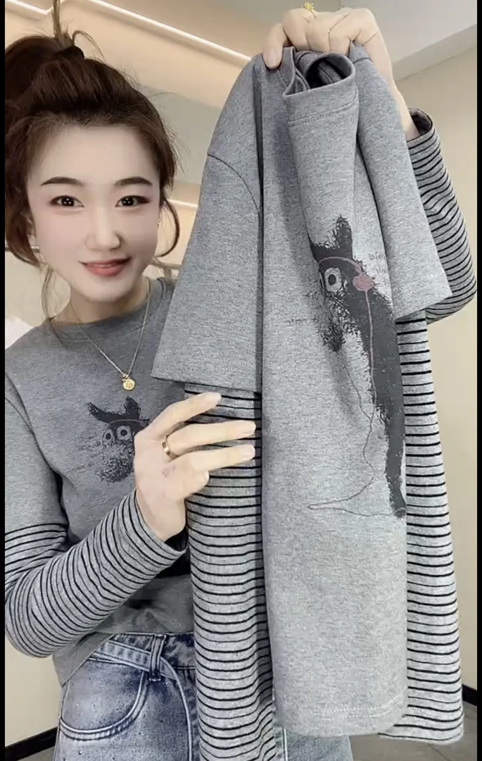 秋冬季新款设计感圆领卡通印花字母假两件磨毛条纹长袖T恤上衣女