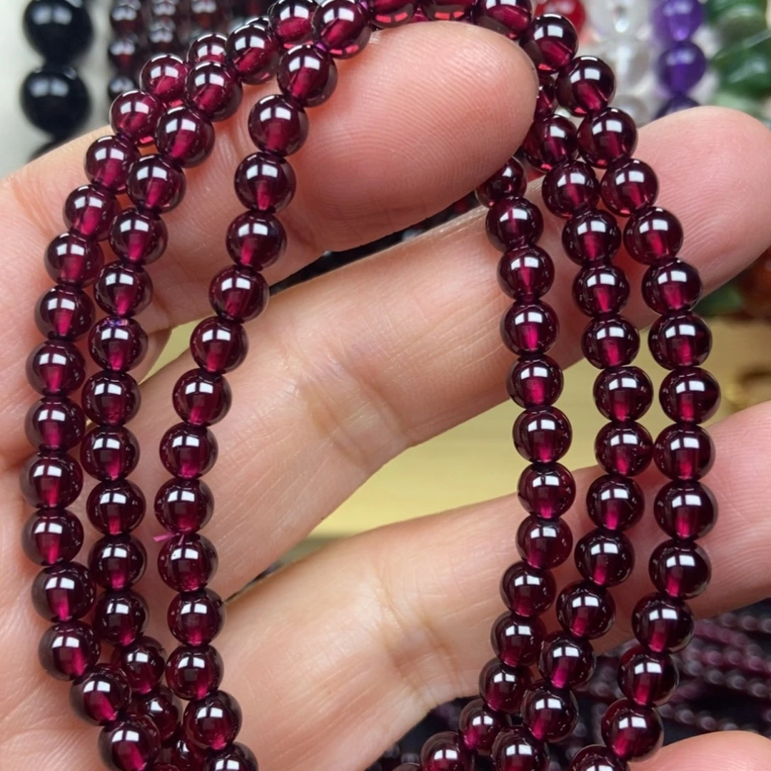精美石榴石三圈手串未镶嵌石榴石