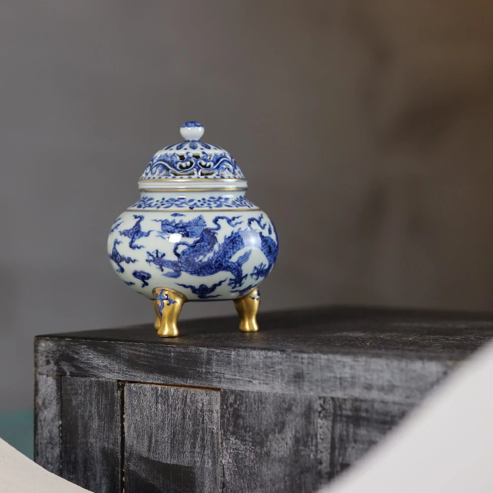 舜瓷天工一品 描金游龙戏凤三足香炉