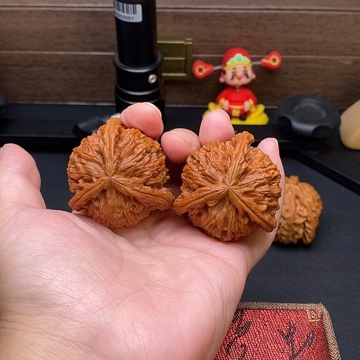 老***孩把件文玩核桃白奔
