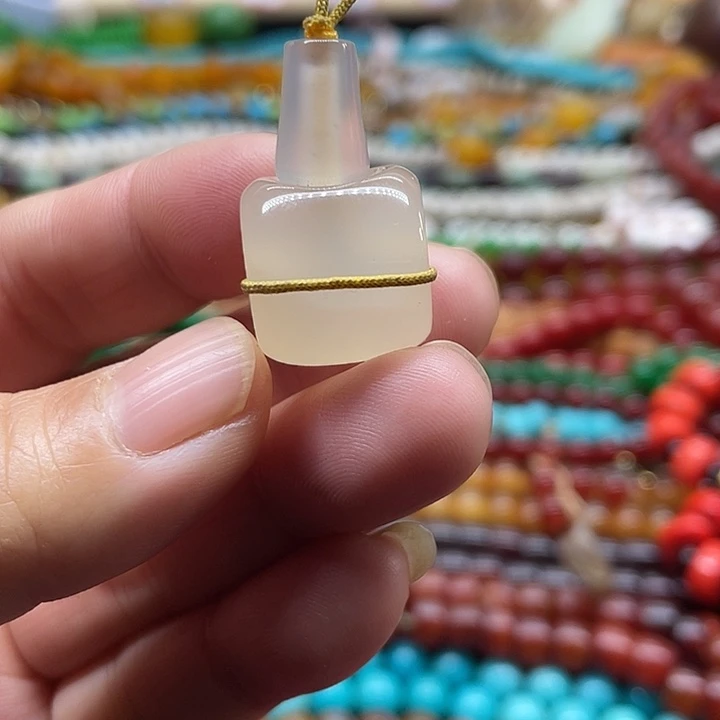 玛瑙/玉髓未镶嵌玛瑙项链。手链珠子