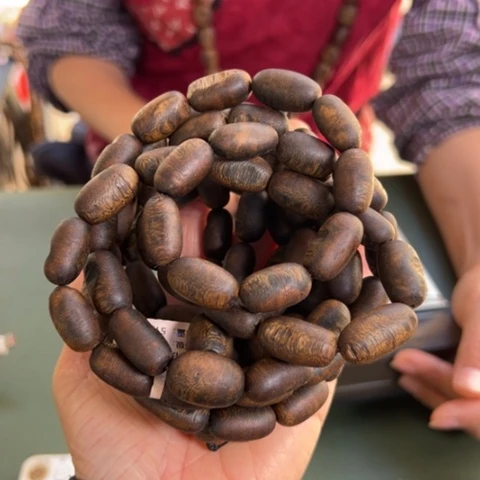 沉香手串白棋沉水浮51克卡1.1多样性发1条