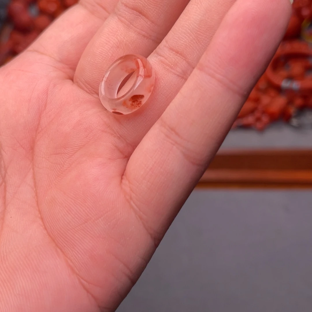 未镶嵌配饰南红玛瑙