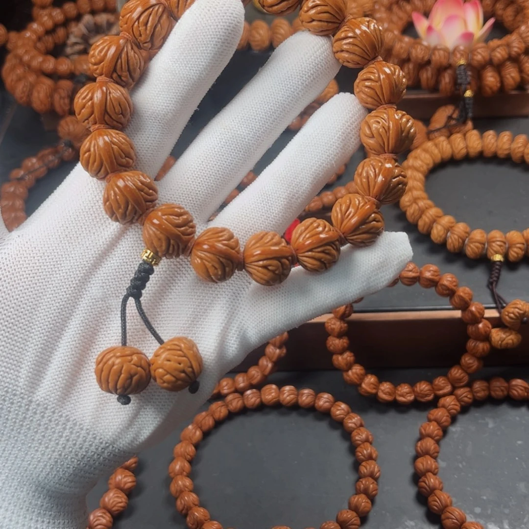 桃核吊坠18祥云手持