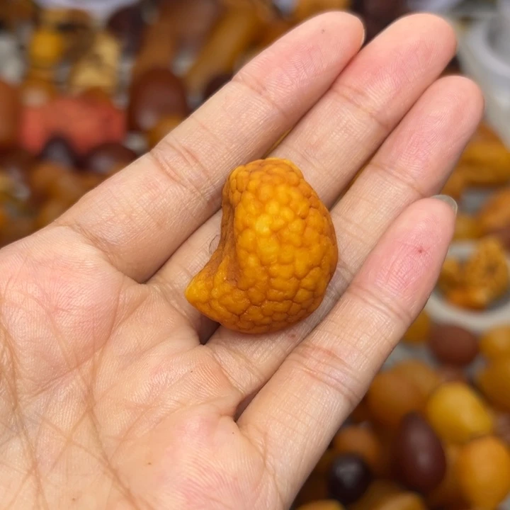 琥珀颈饰未镶嵌天然蜜蜡