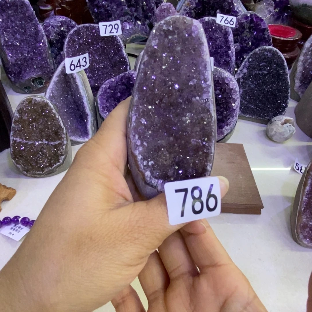 水晶大型摆件（非配饰）未镶嵌