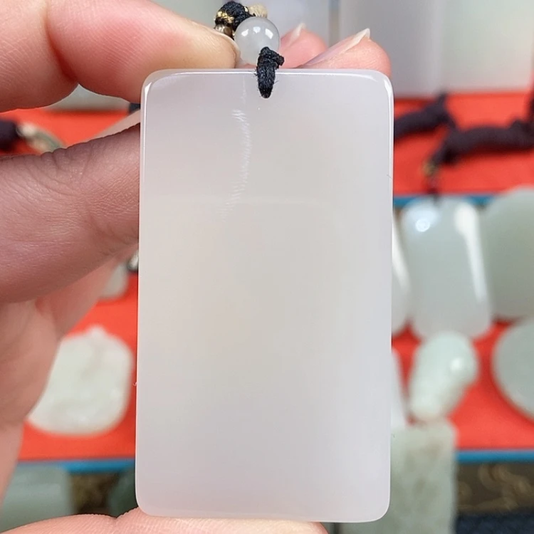 【闪购商品】颈饰未镶嵌和田玉