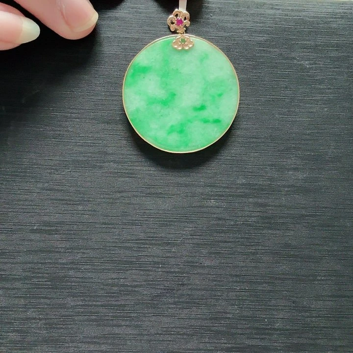 颈饰18K金镶嵌翡翠蒸**上仓库