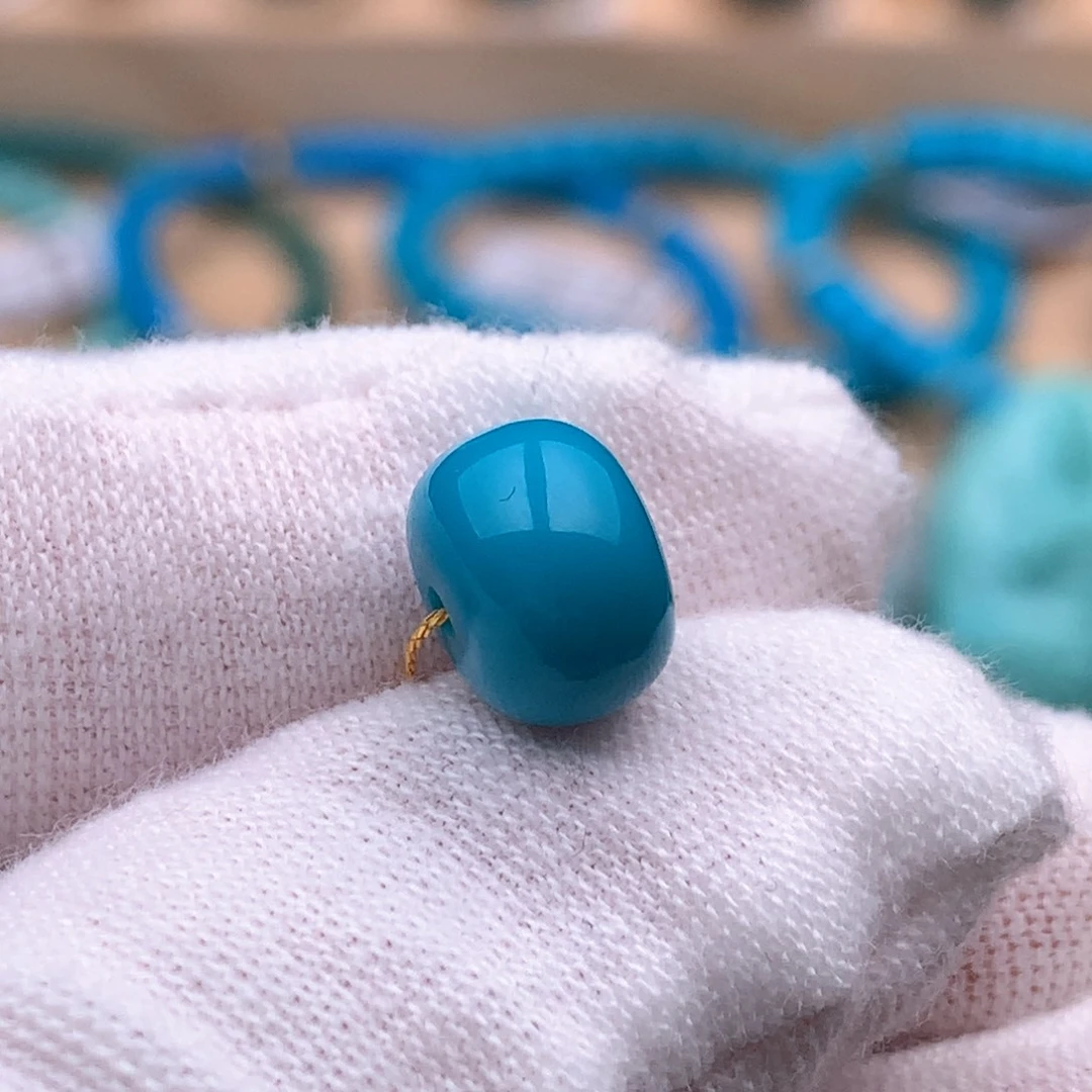 绿松石未镶嵌珠宝奇石9.5*6.7mm