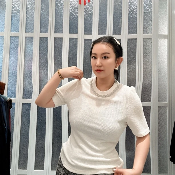 美牙牙家圆领T恤打底修身短款夏季极简风显瘦时尚千金风 25906