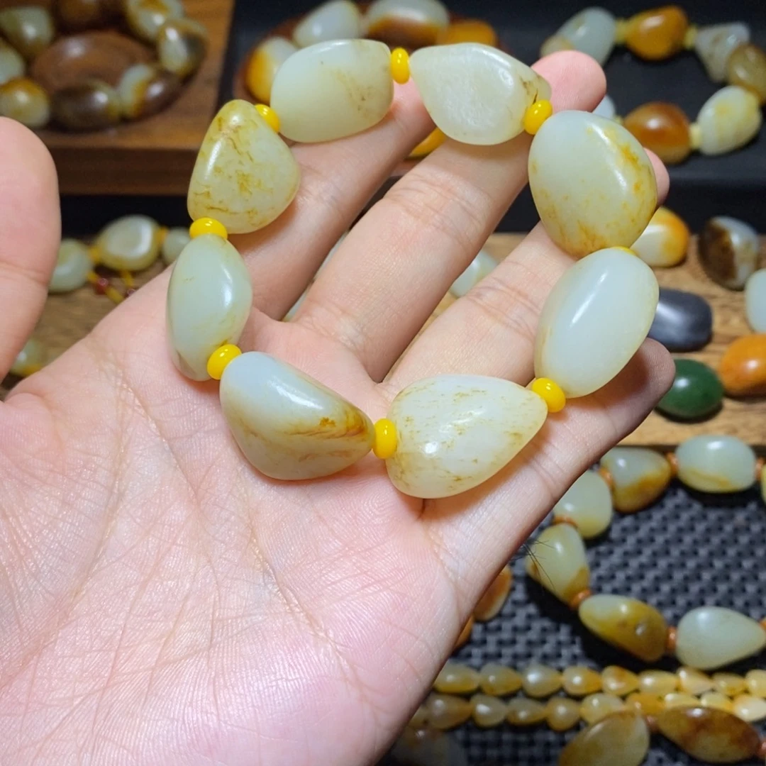 和田玉未镶嵌手链