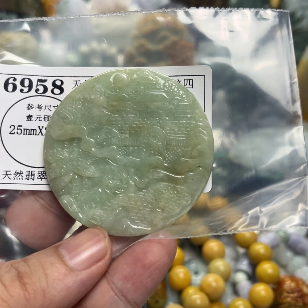 翡翠未镶嵌颈饰6958