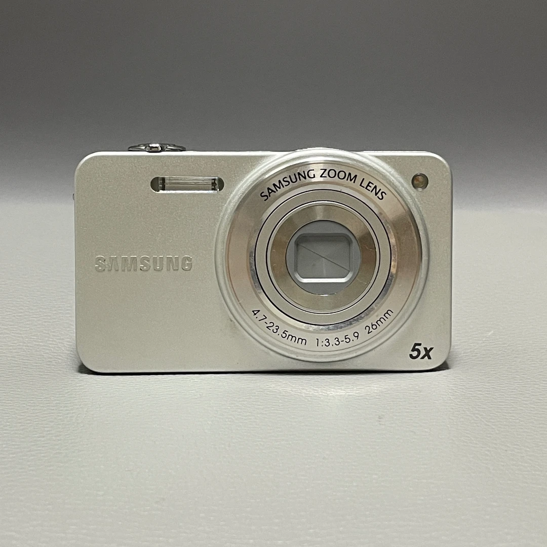 9新 Samsung/三星 st90银色 1400万像素 5倍变焦 复古ccd相机