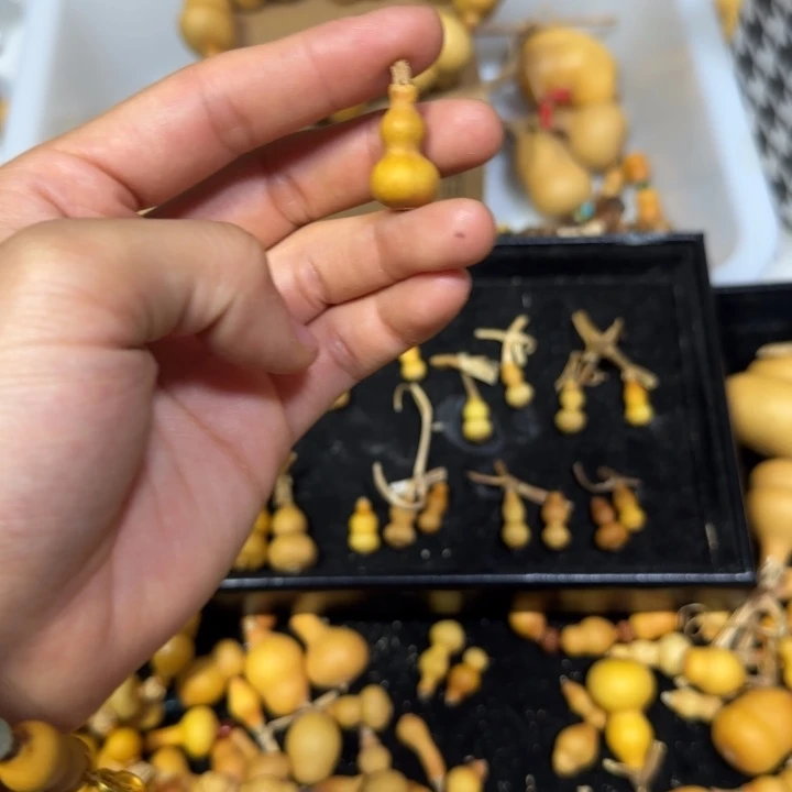 小***啦葫芦打孔后不退不换！