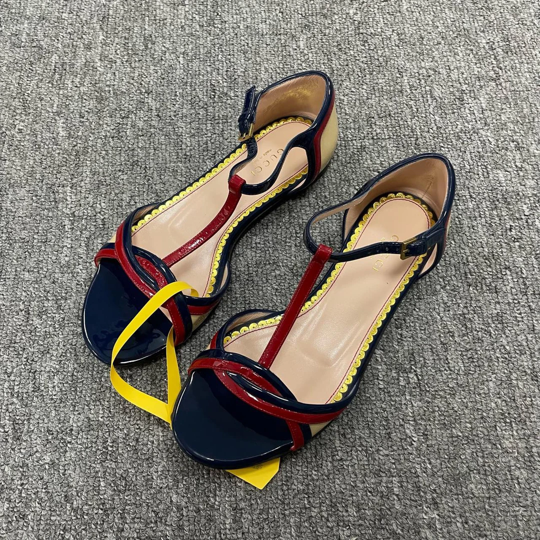 99新 GUCCI/古驰 舒适简约一字带凉鞋  36码/7930