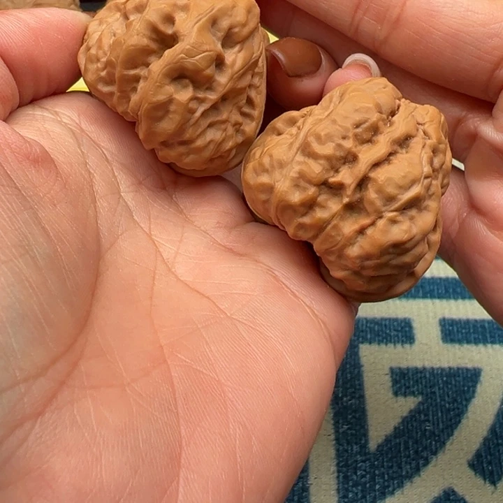 吊坠桃核文玩蛤蟆头