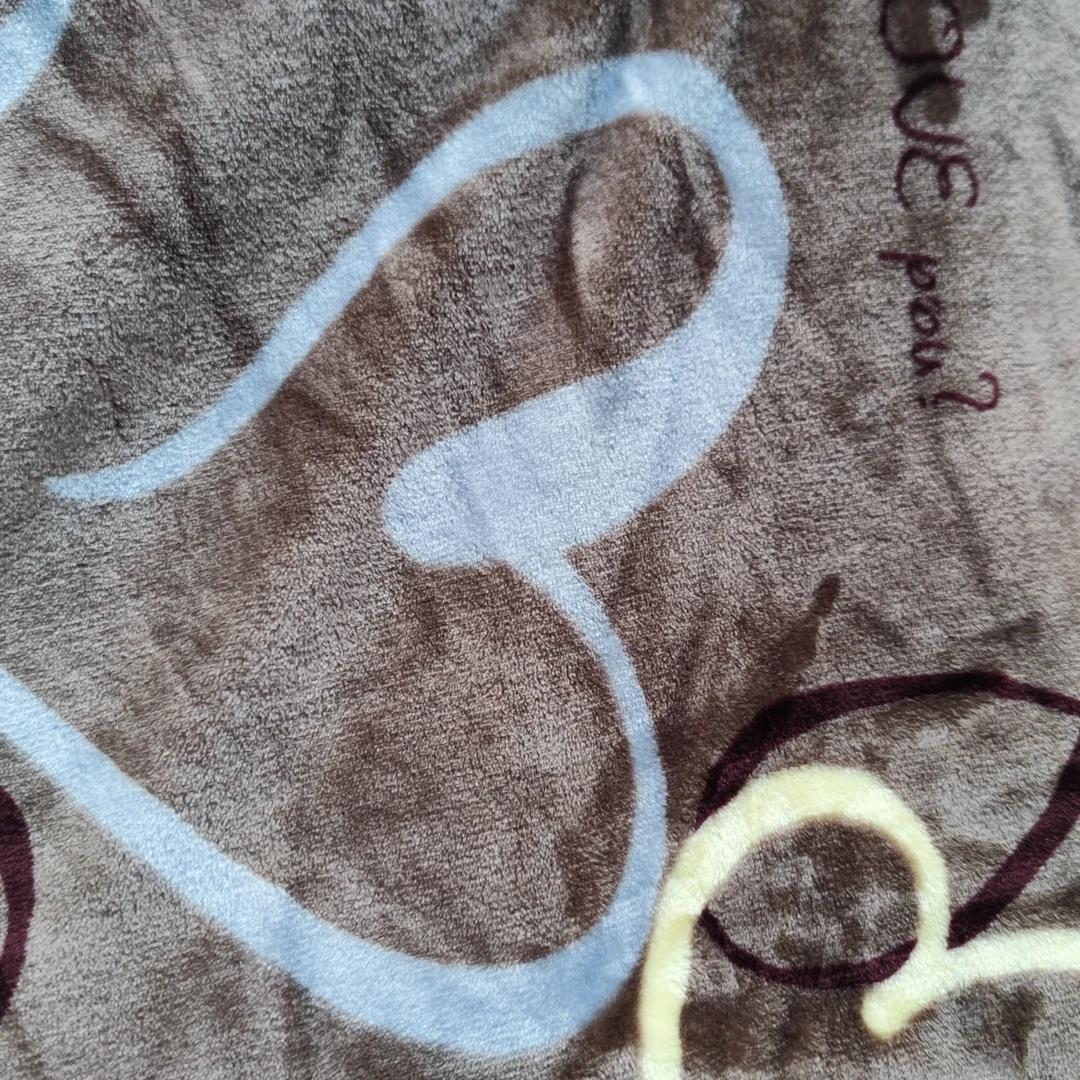 咖色爱心毛毯清仓处理