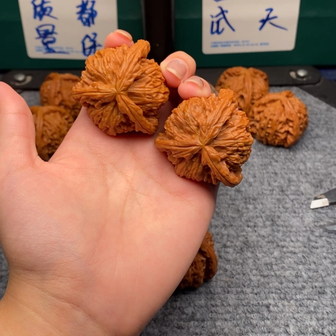 【闪购商品】吊坠文玩核桃A****r
