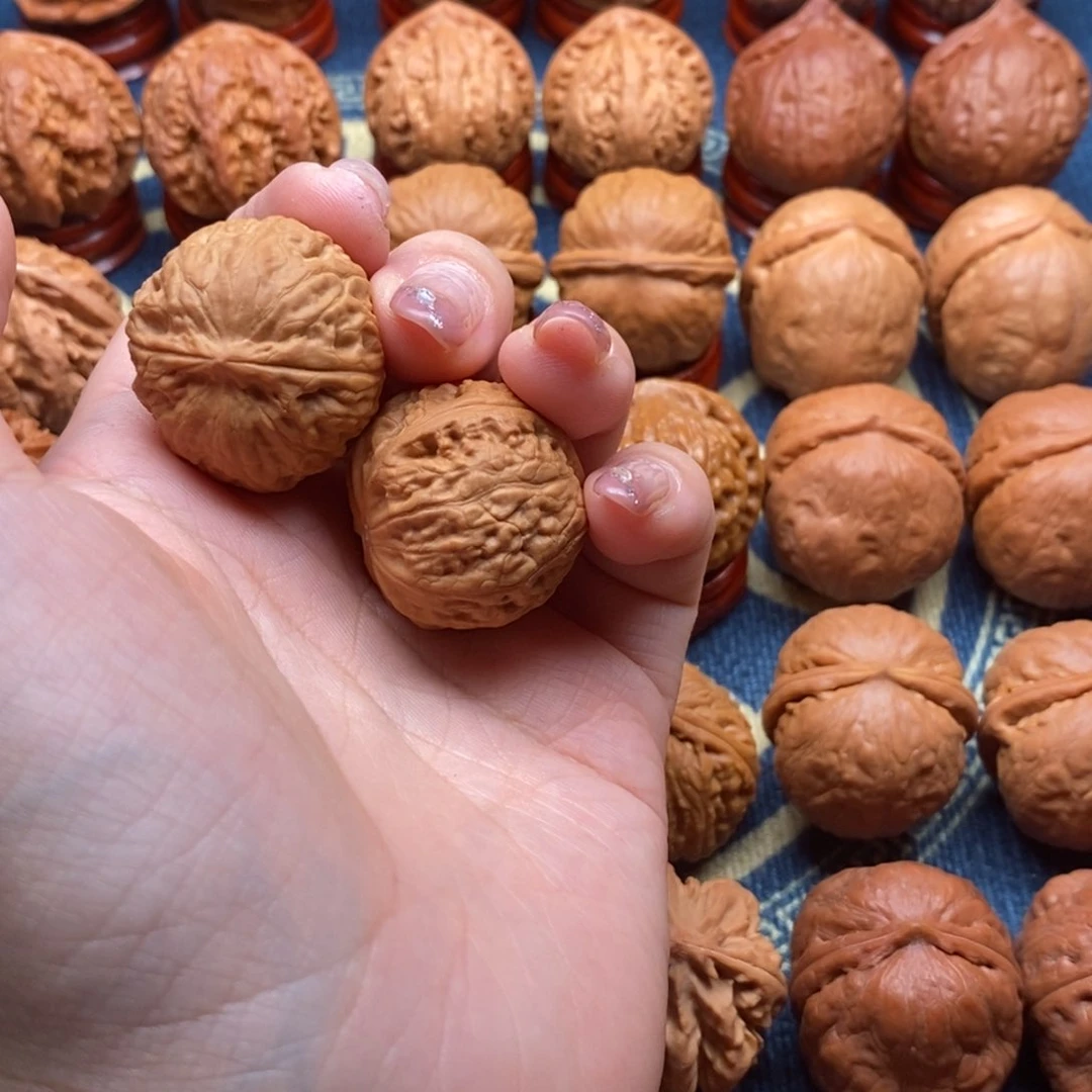 文玩核桃把件李**?精品手捻