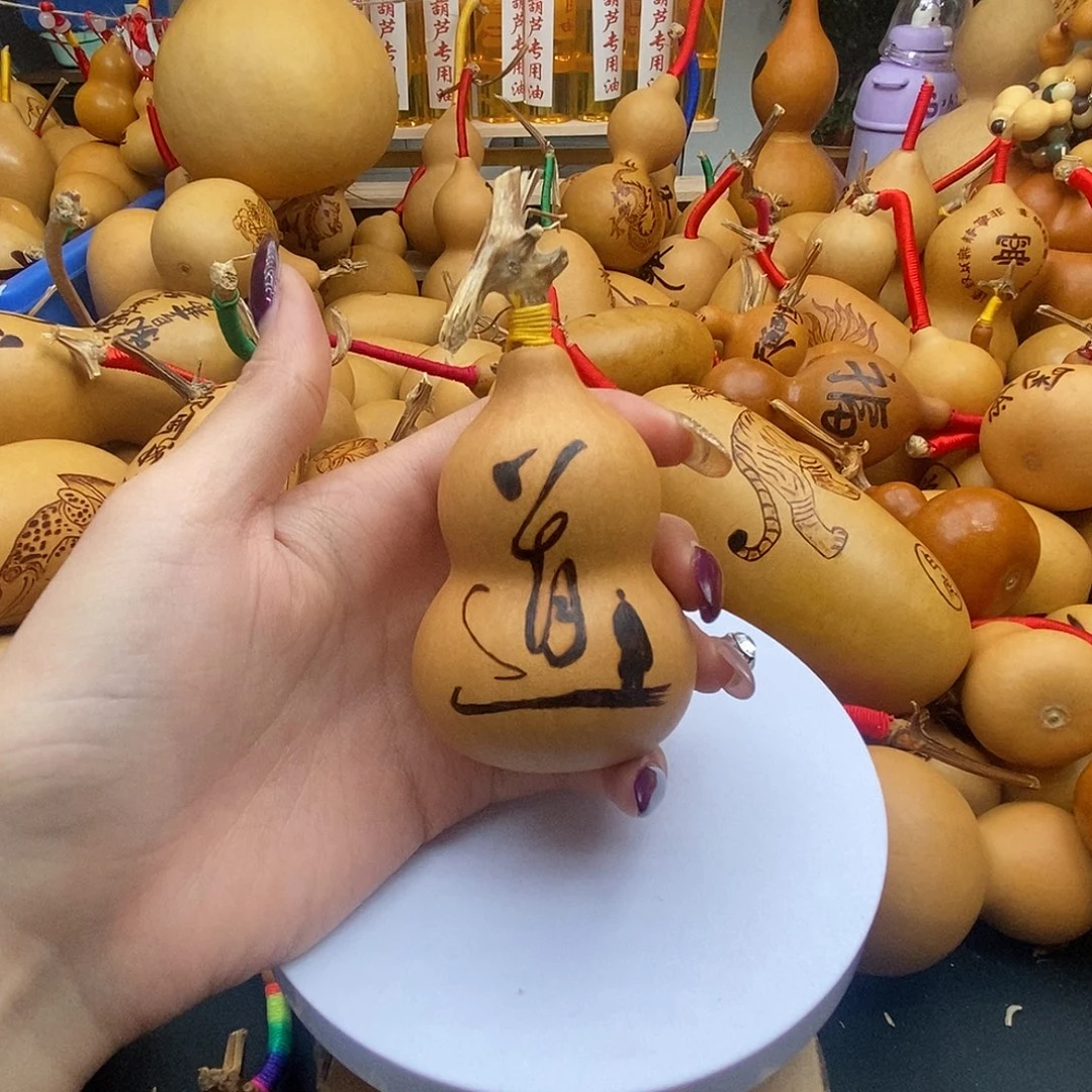 艳****香榧木葫芦工艺美术