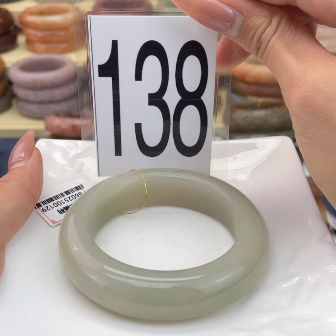 【闪购商品】石英质玉手镯未镶嵌