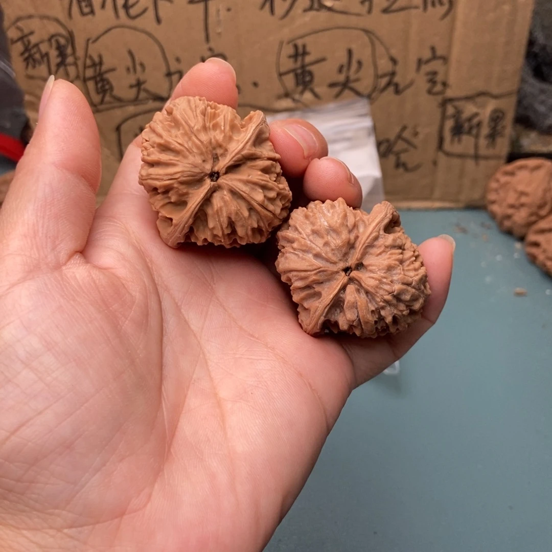 大***欢吊坠文玩核桃蚂蚁纹50