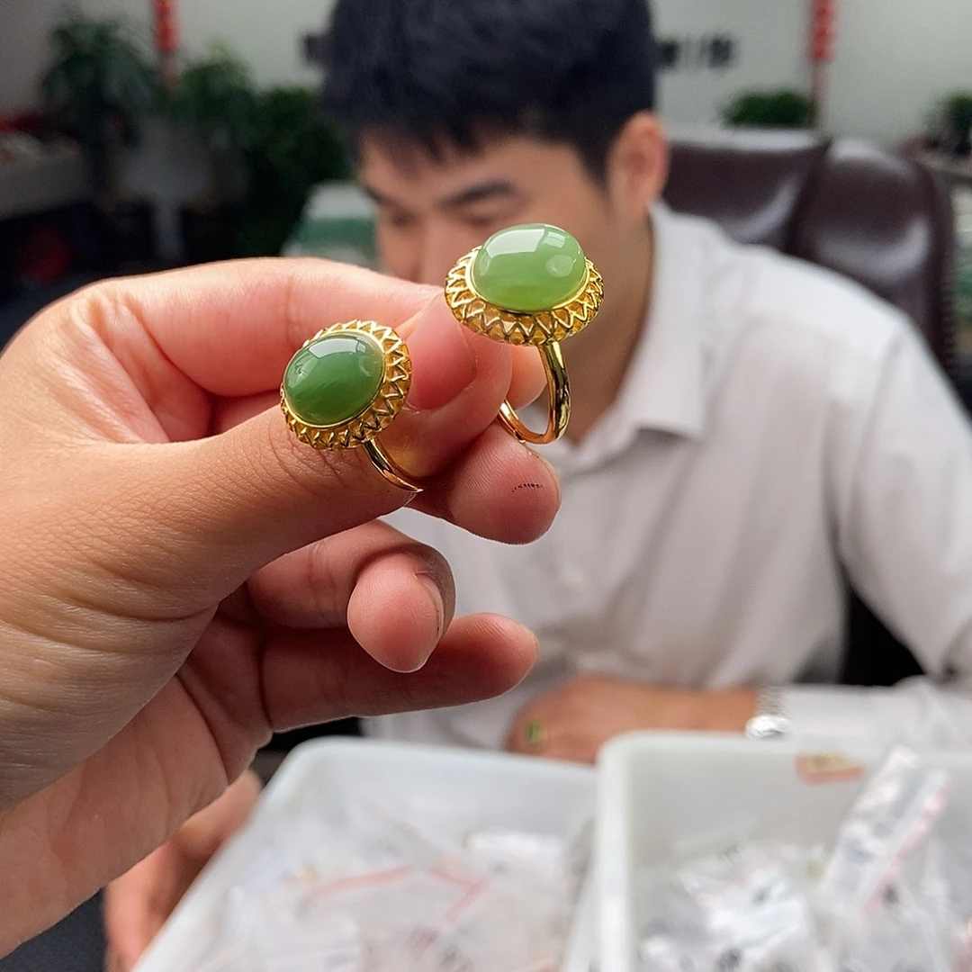 未镶嵌戒指和田玉颜色多样性发拍一发一