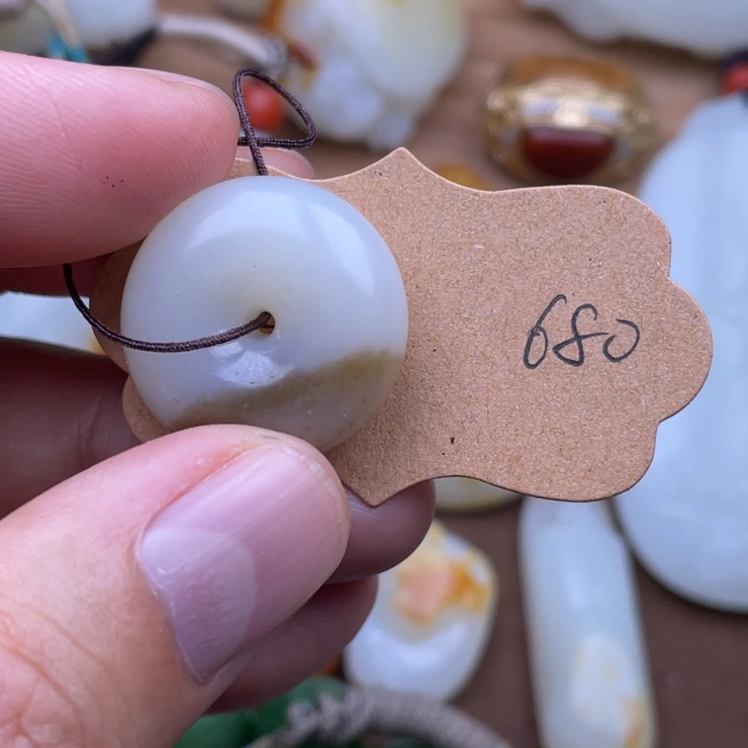 和田玉未镶嵌挂件