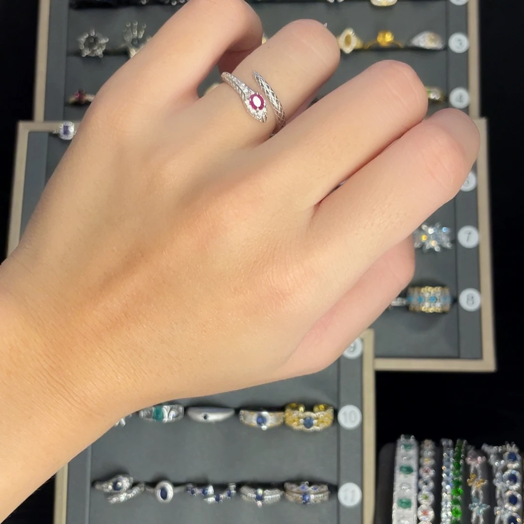 玉***肠银S925镶嵌戒指红宝石拍三份