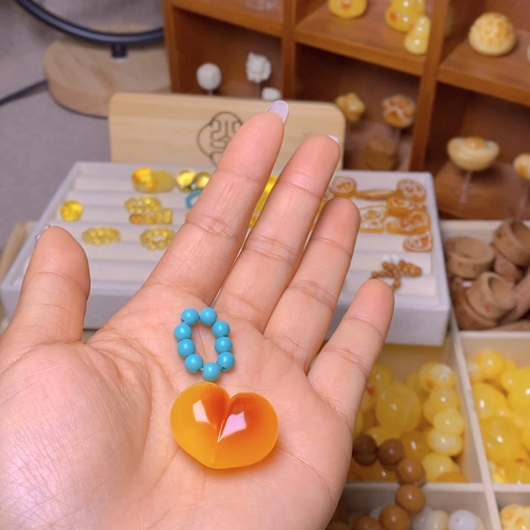 猴头核桃吊坠二代心和大绿卡