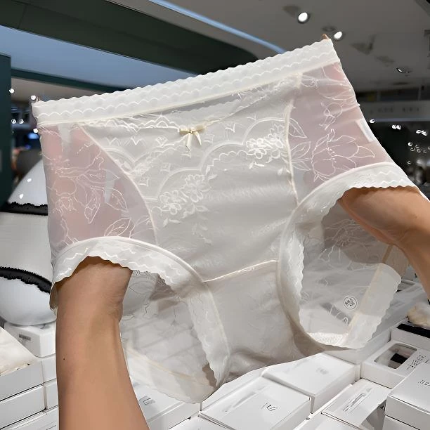 新款清浅云深水溶蕾丝三条装女士三角内裤中腰轻薄（80一130斤）
