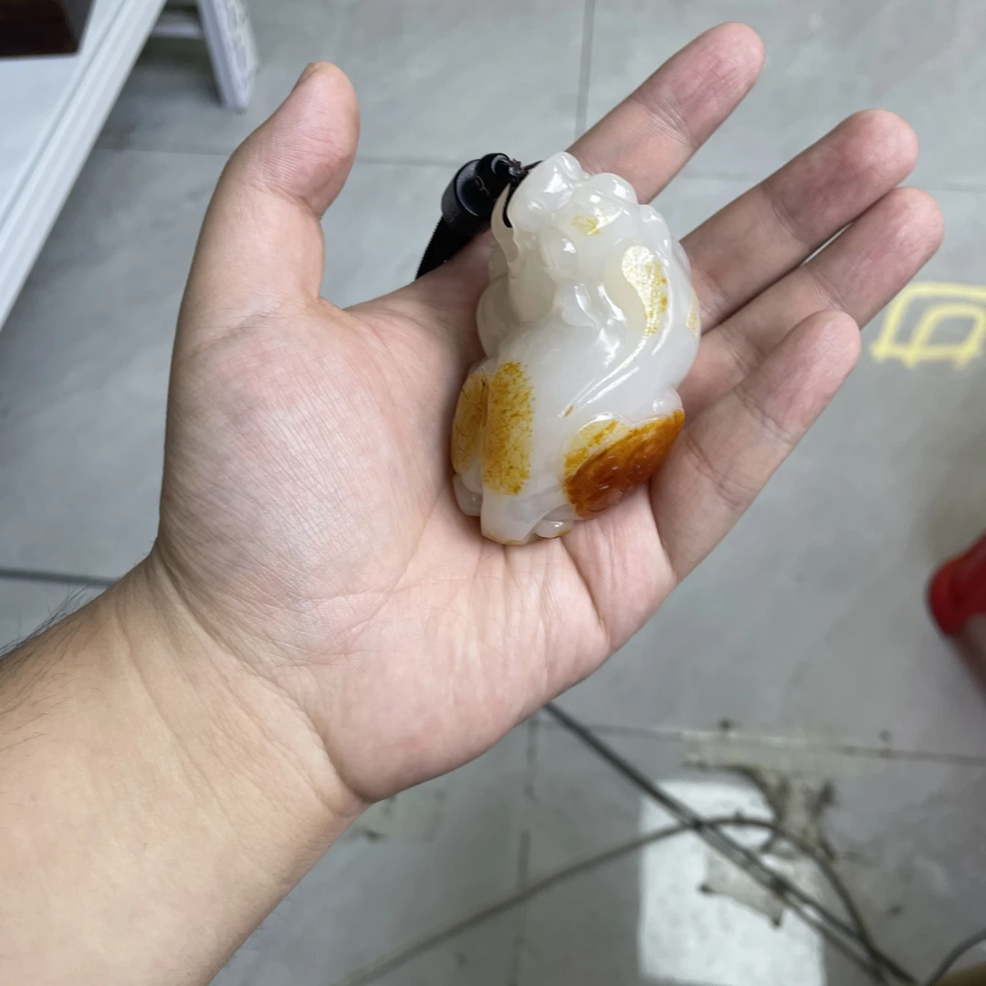 貔貅手把和田玉首饰珠宝