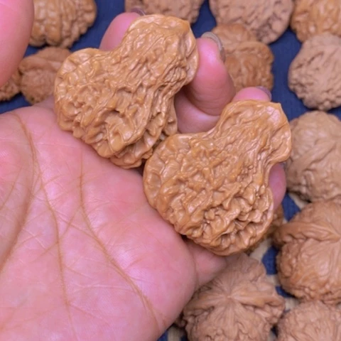 【闪购商品】文玩核桃吊坠葫芦