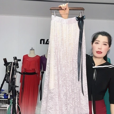 L 淡淡紫 蕾丝。