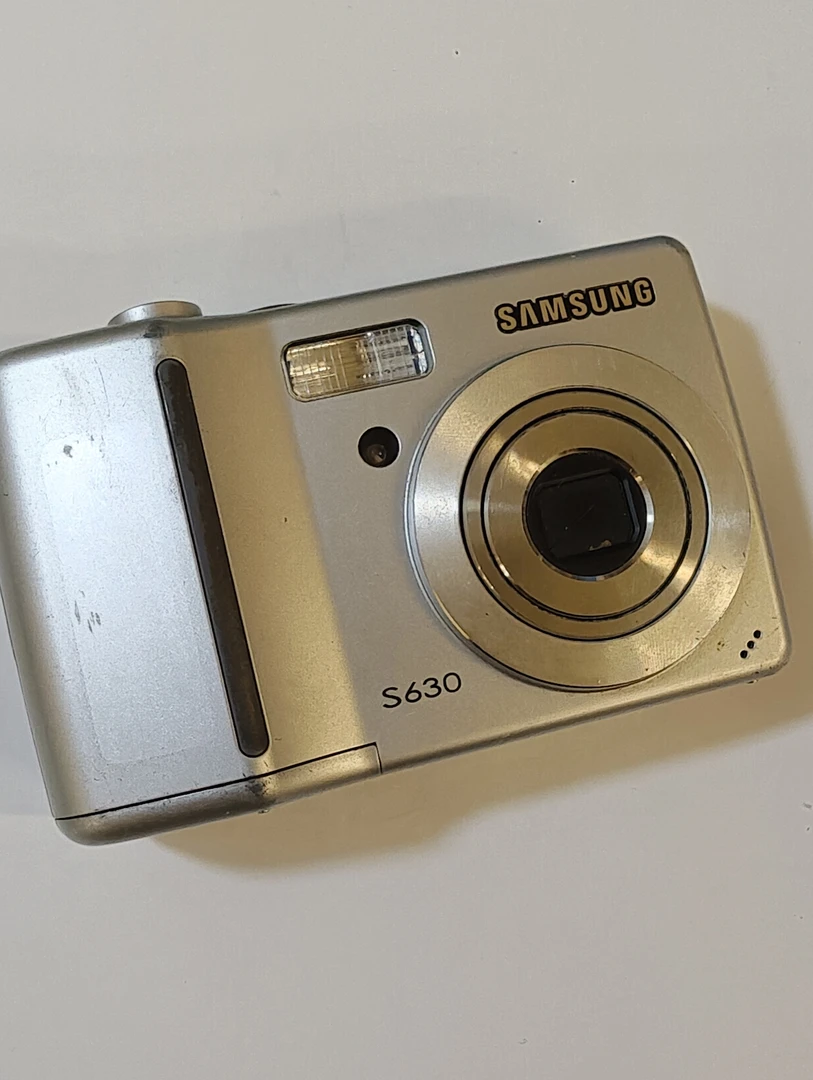 9新 Samsung/三星 S630 平价数码相机600 万像素适合新手卡片机