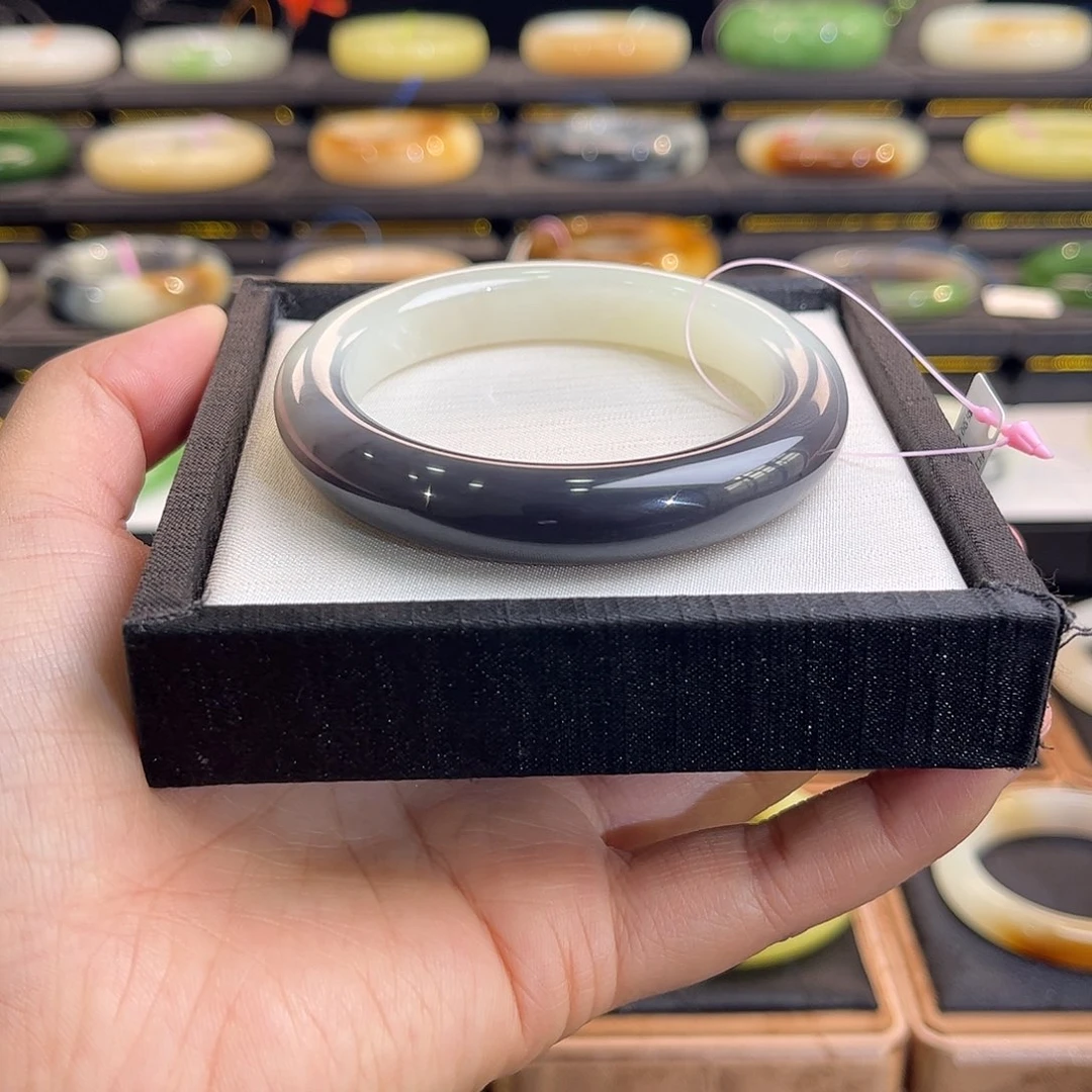 和田玉未镶嵌手镯烟紫半山水56+