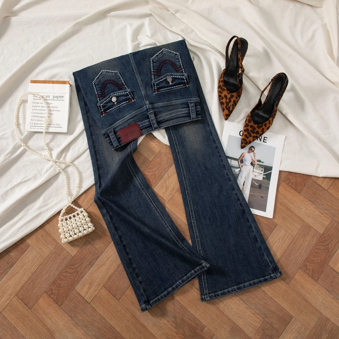 高腰弹力紧身微喇牛仔裤女2025秋季流行穿搭辣妹后袋刺绣喇叭裤子