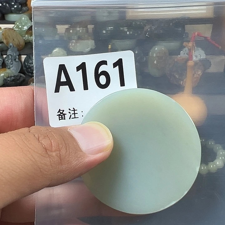 波***哥未镶嵌和田玉挂件