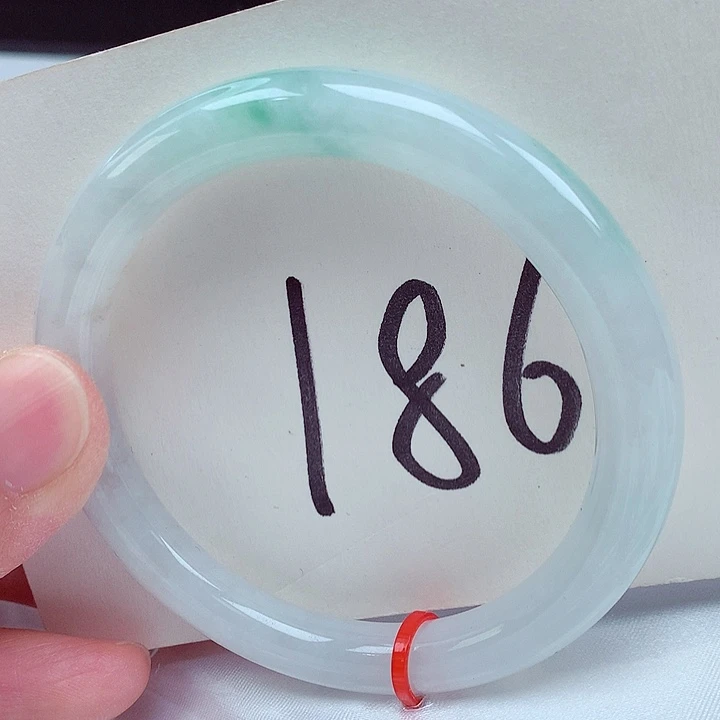 翡翠未镶嵌手镯翡翠