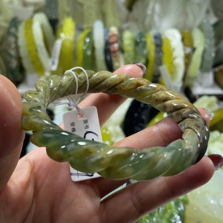 岫玉未镶嵌手镯58.59