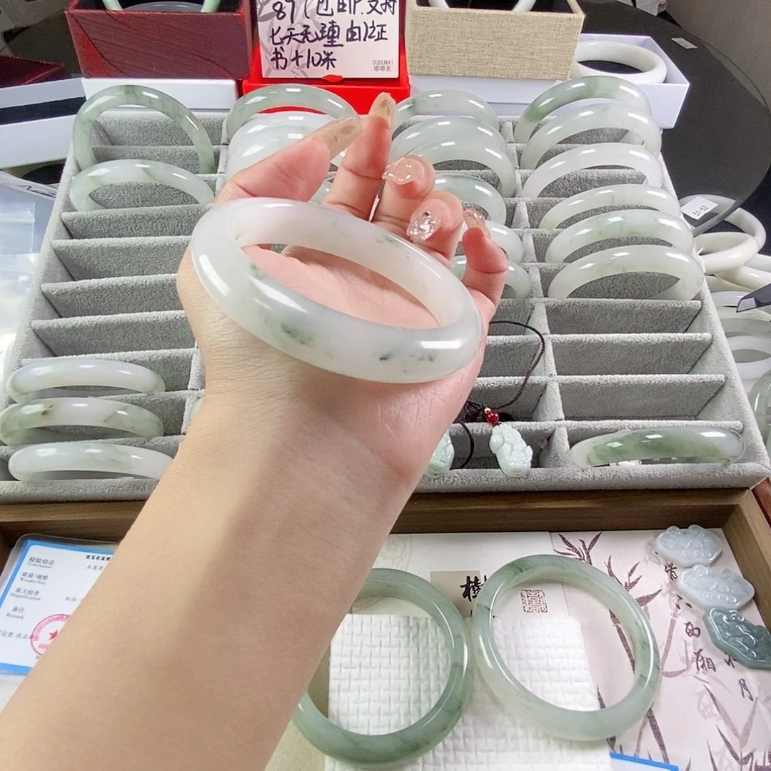 石英质玉手镯未镶嵌林****?A025 57.9