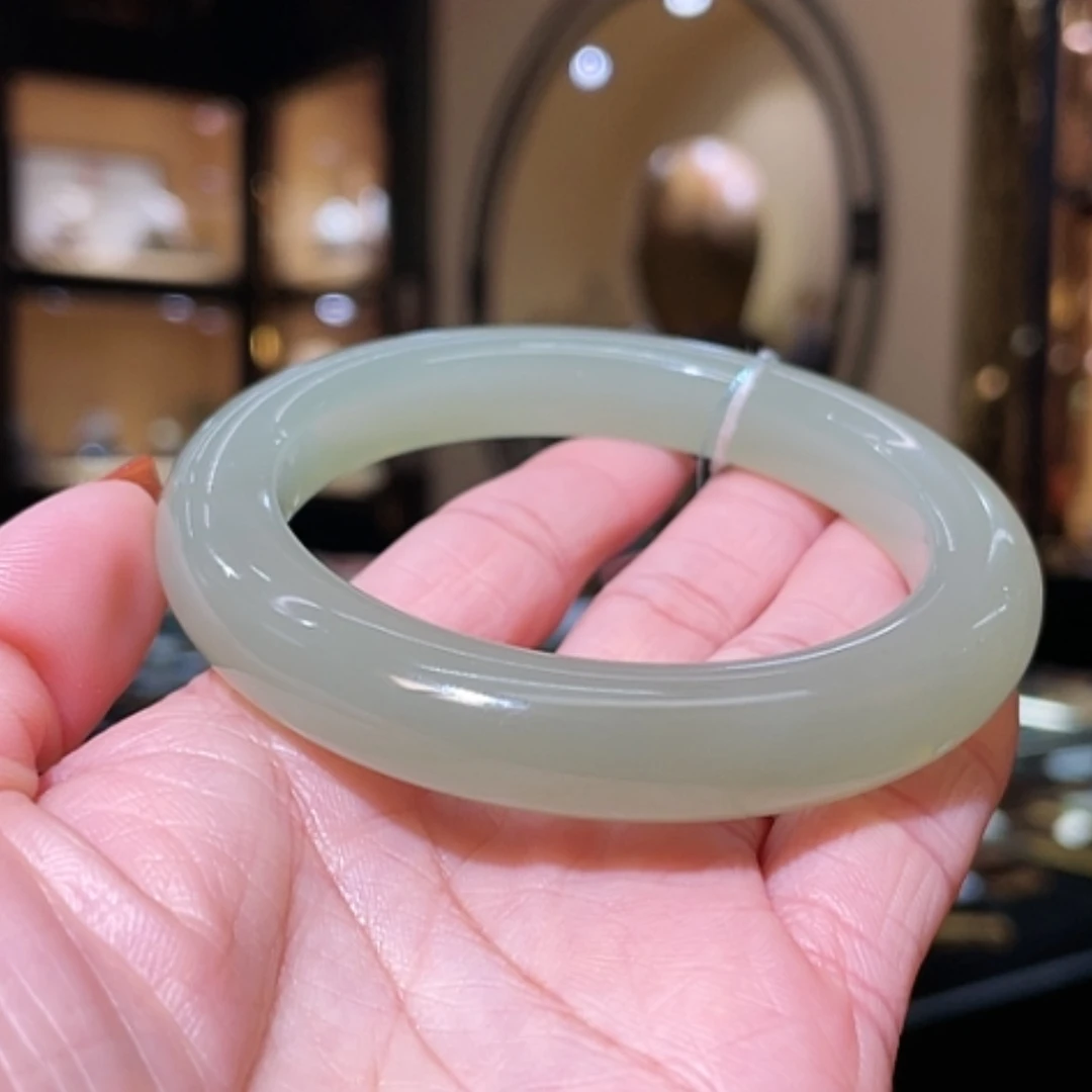 【闪购商品】和田玉手镯未镶嵌60#71.6g