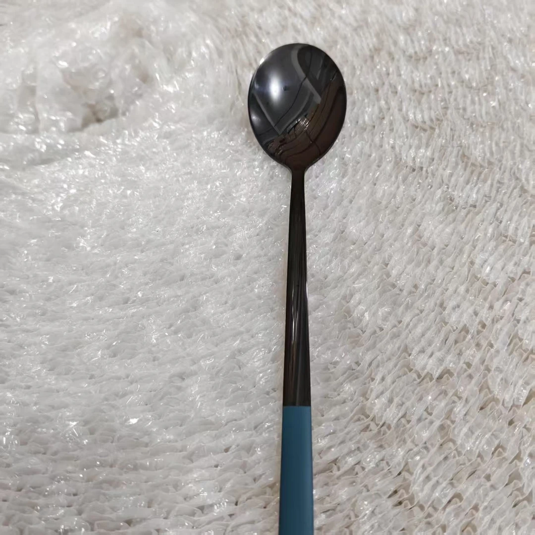 库存家用不锈钢勺子