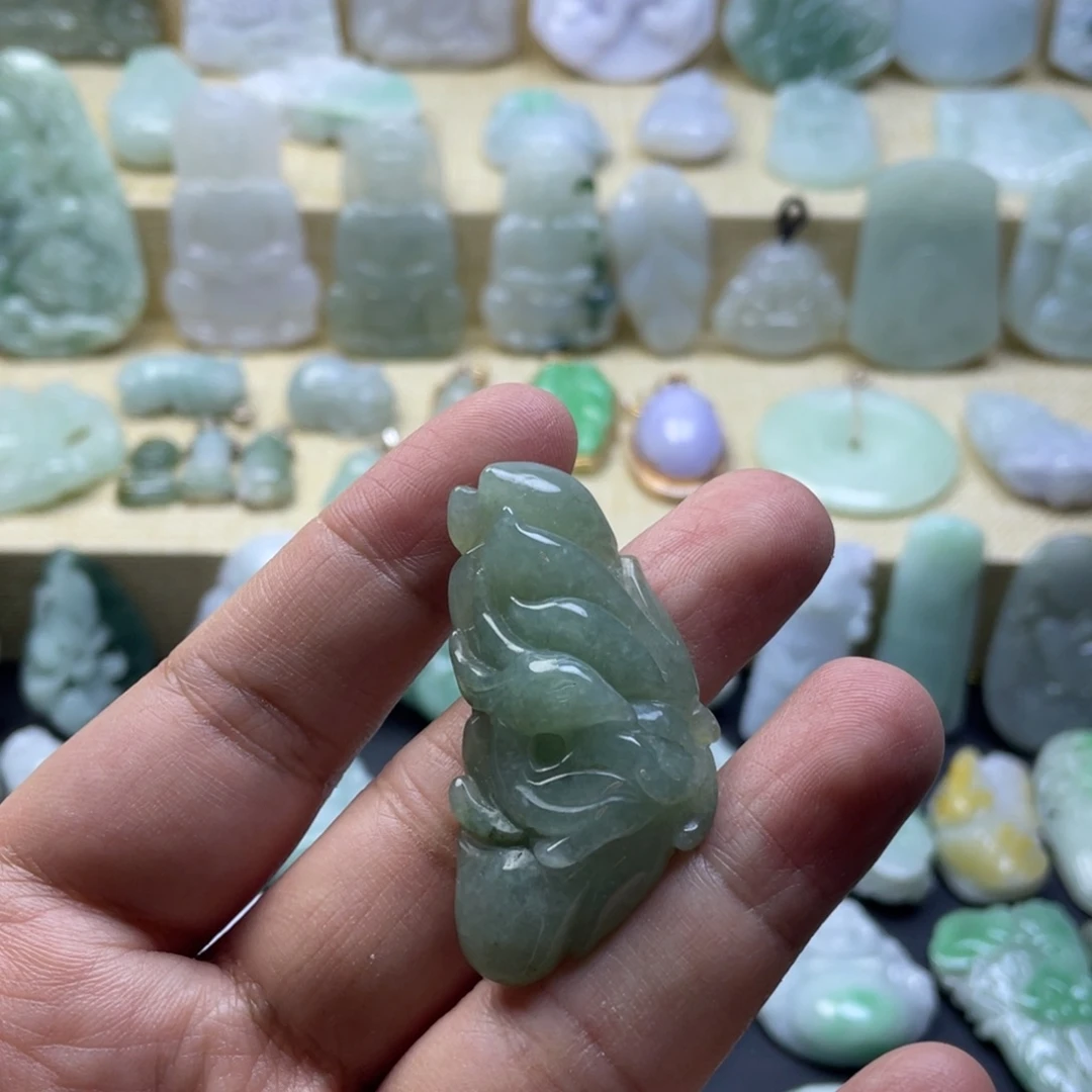 翡翠未镶嵌颈饰纯天然翡翠