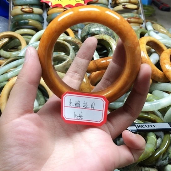 未镶嵌蛇纹石玉手镯光**月