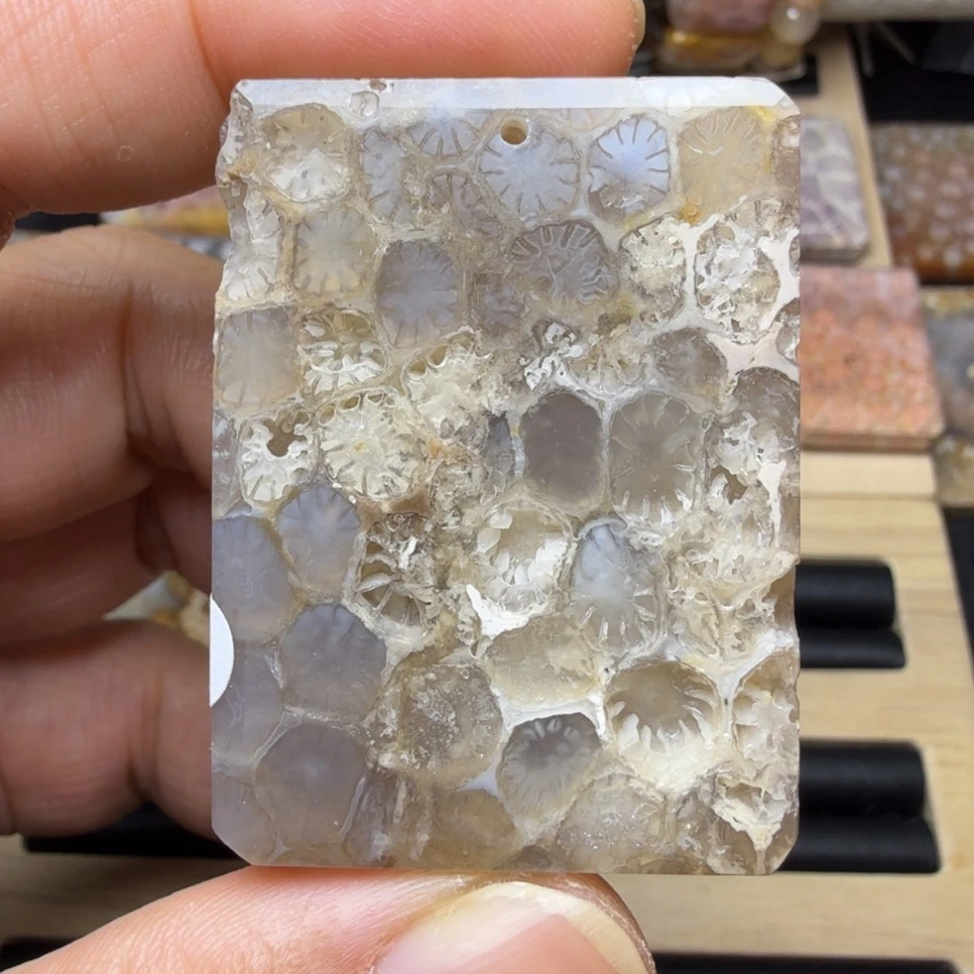 硅化玉未镶嵌纯天然色有机玉石保真色