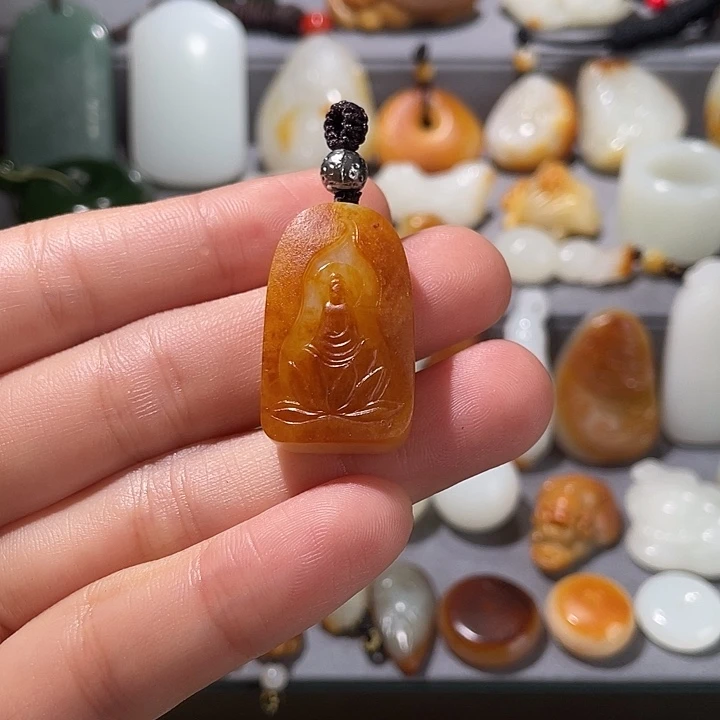 扬***航和田玉未镶嵌手链